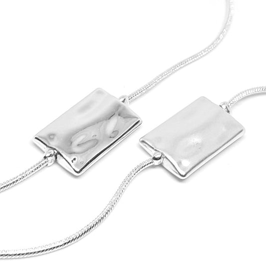 Multirow hammered oblong necklace