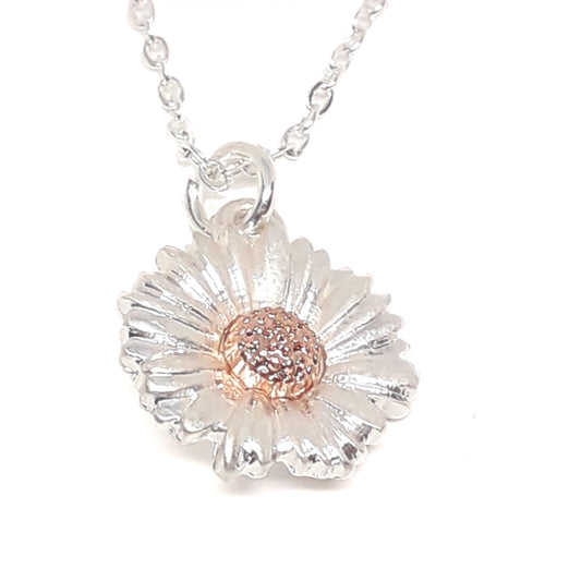 Daisy Pendant Necklace