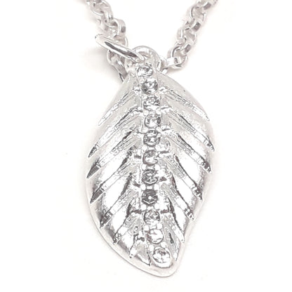 Multirow leaf necklace