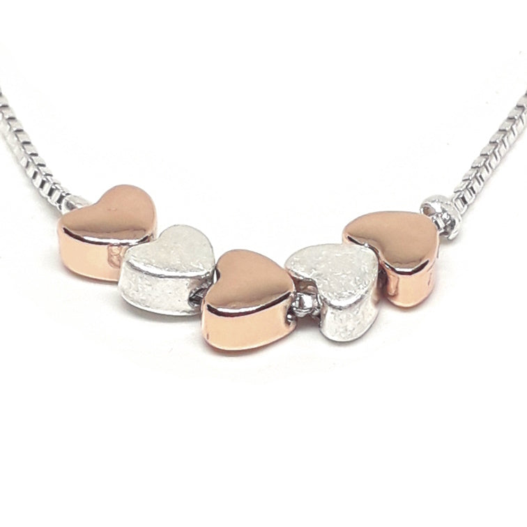 Flat Heart Short Necklace