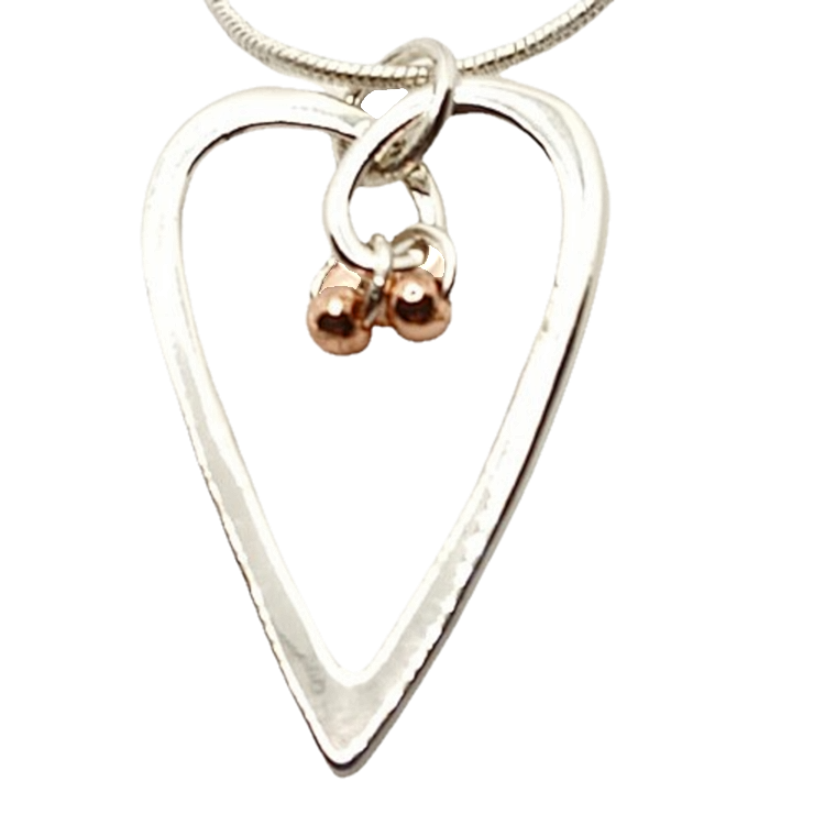 Outline Heart and Bead Short Necklace
