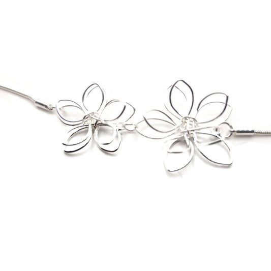 Delicate Flower Long Necklace