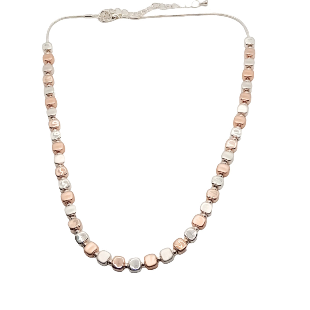 Cube Bead Short Necklace