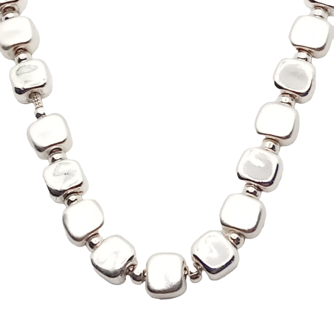 Cube Bead Short Necklace