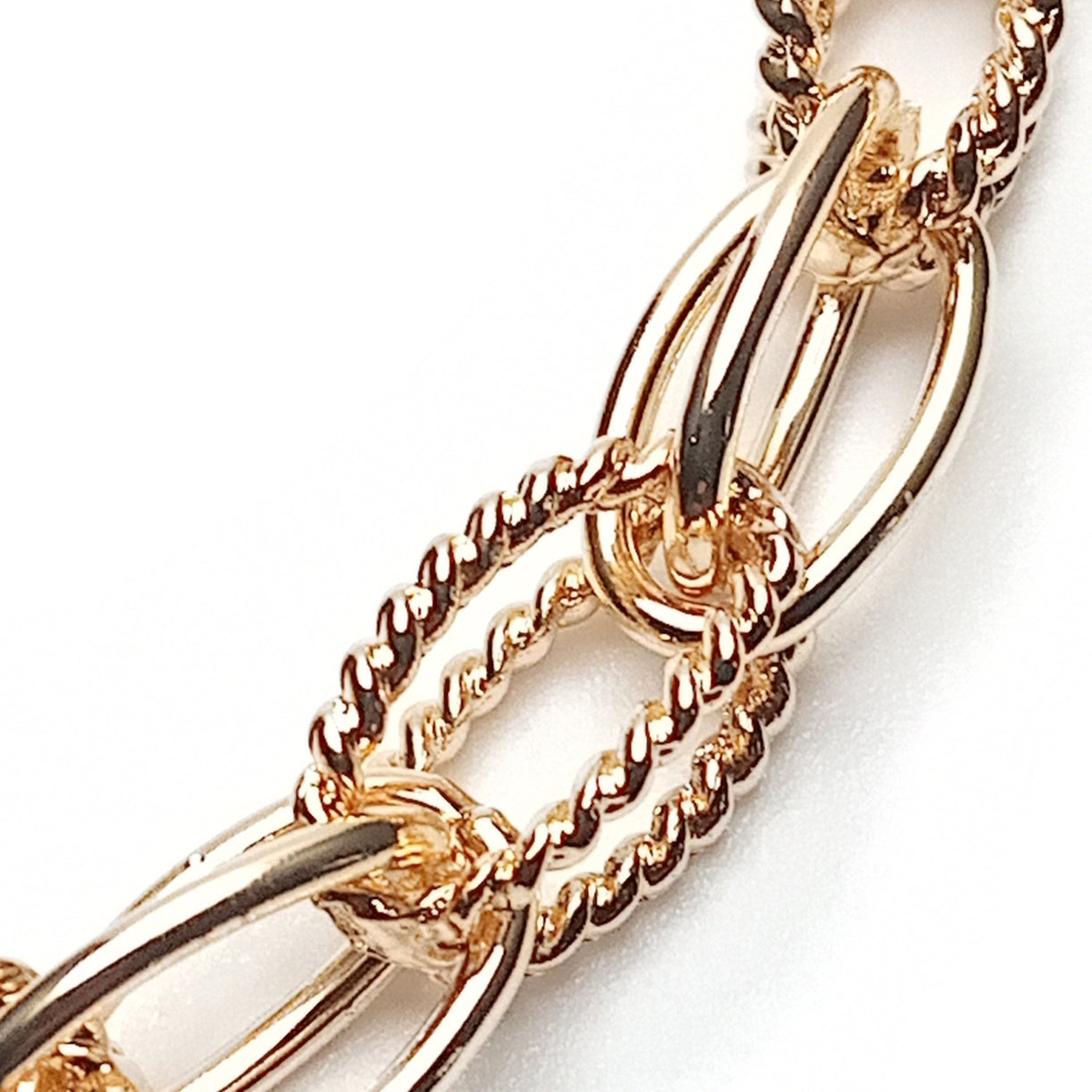 Chunky Twist Chain Short Necklace