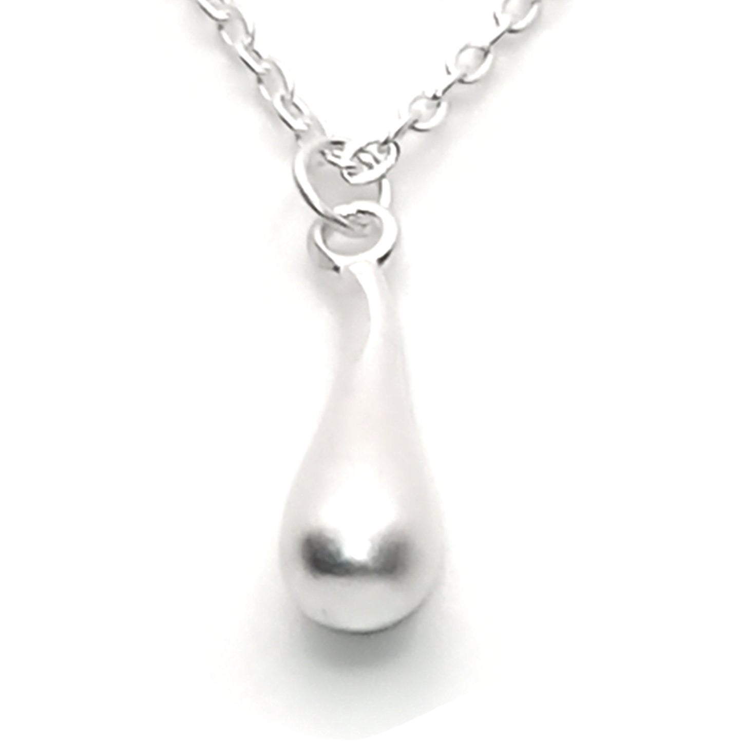 Droplet Pendant Necklace