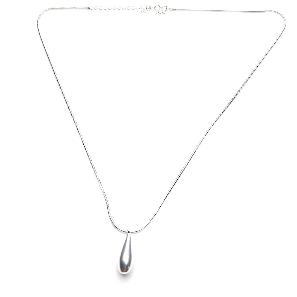 Droplet Pendant Necklace