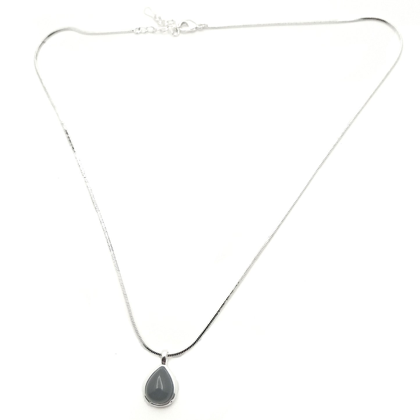 Onyx droplet pendant necklace