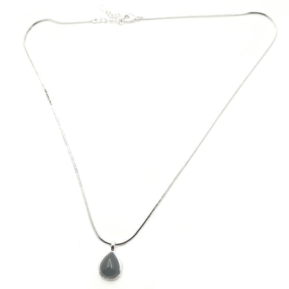 Onyx droplet pendant necklace