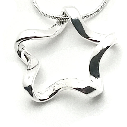 Wavy Star Pendant Necklace